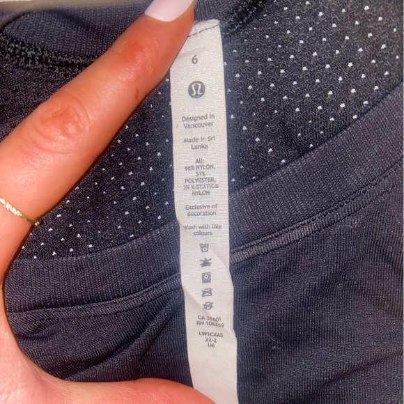 LULULEMON athletic top - Picture 3 of 3
